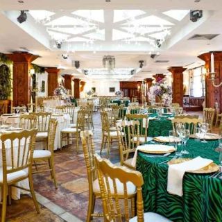 Hotel Crowne Plaza - elegantno dekorisane sale