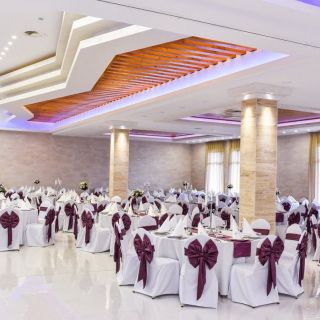 Event centar - dekorisane stolice