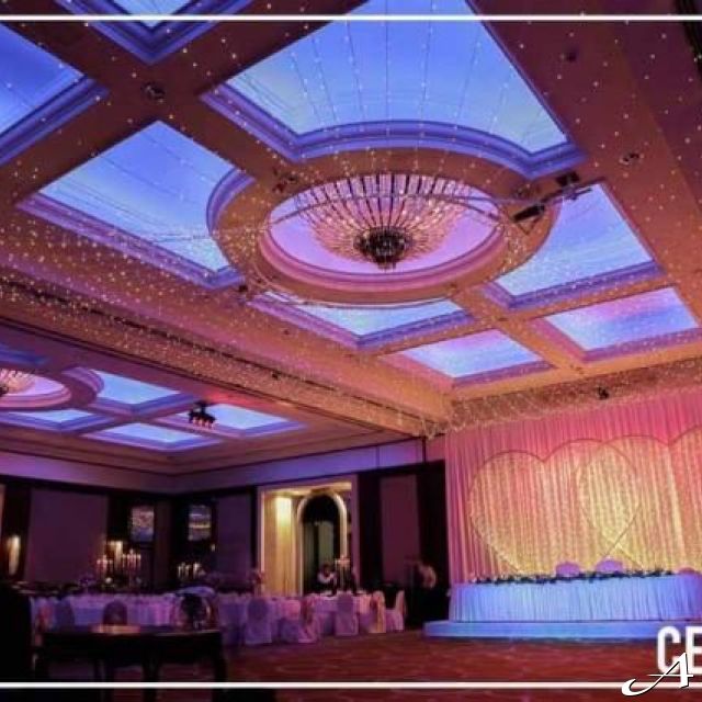 Hotel Hyatt Regency - dekorisana sala za proslavu
